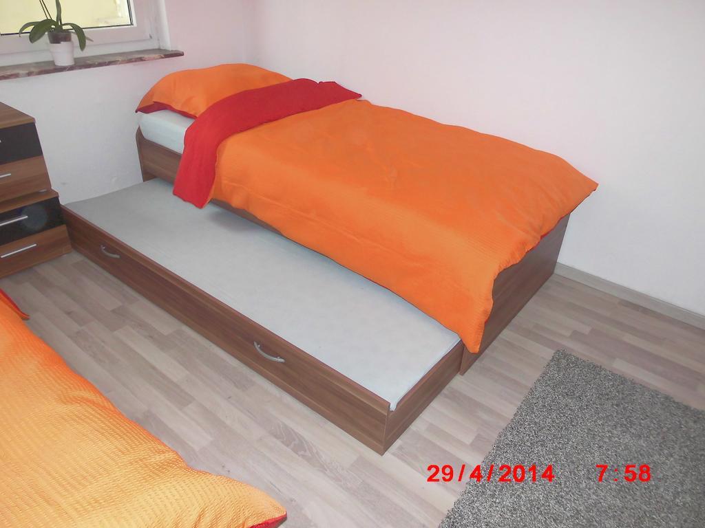 Frankfurt Airport & Fair Apartment Kelsterbach Kültér fotó