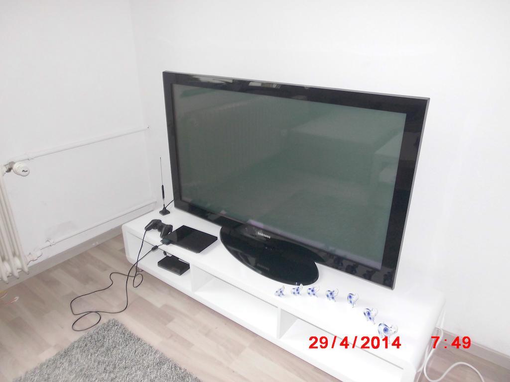 Frankfurt Airport & Fair Apartment Kelsterbach Szoba fotó