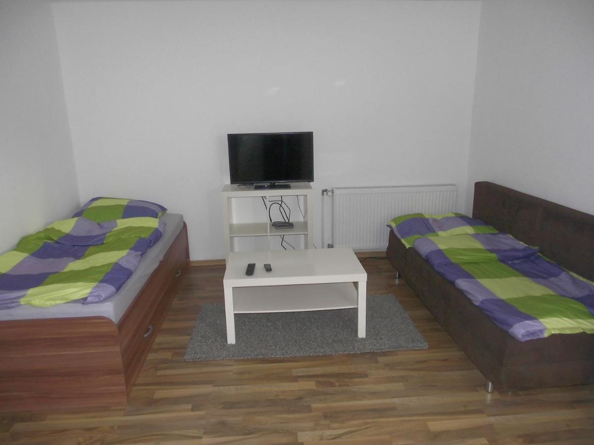 Frankfurt Airport & Fair Apartment Kelsterbach Szoba fotó